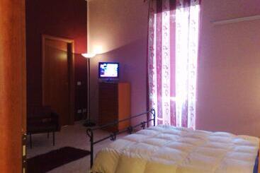 هتل B&b Mare Di S. Lucia