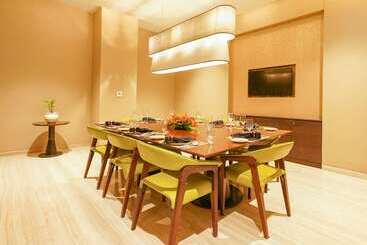 هتل Conrad Bengaluru
