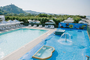 Hotel Girasole Eco Family Village