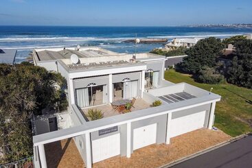 هتل Hermanus Beachfront Lodge   Solar Power