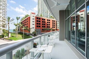 هتل Hyatt Centric Brickell Miami