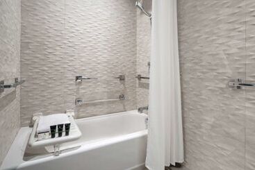 هتل Hyatt Centric Brickell Miami