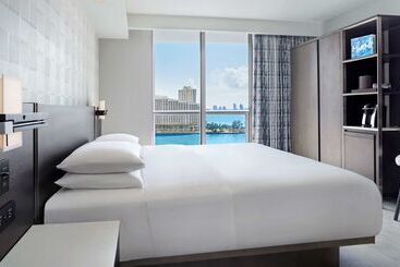 هتل Hyatt Centric Brickell Miami