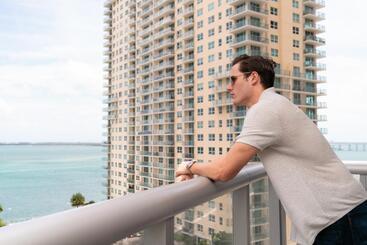 هتل Hyatt Centric Brickell Miami