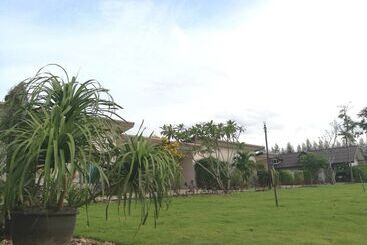 هتل On Green Resort