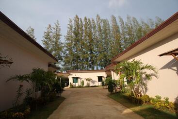 هتل On Green Resort