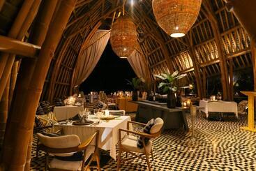 هتل Sundy Praia Lodge