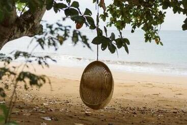 هتل Sundy Praia Lodge