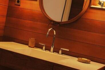 هتل Sundy Praia Lodge