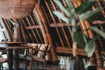 هتل Sundy Praia Lodge