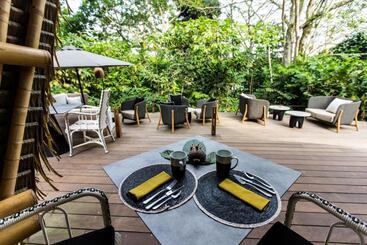 هتل Sundy Praia Lodge