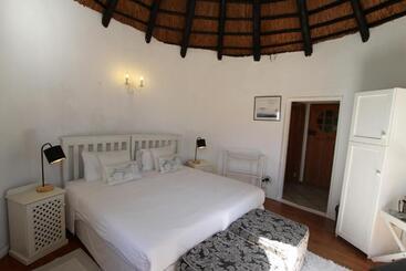 هتل The Whaling Station Guesthouse