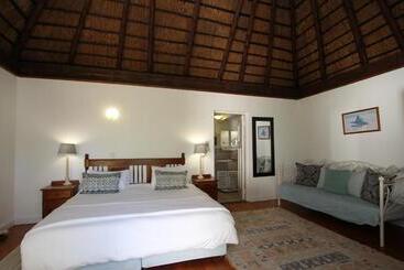 هتل The Whaling Station Guesthouse