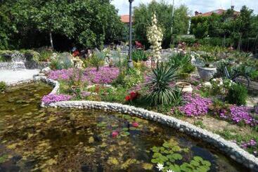 هتل Villa Fiorita