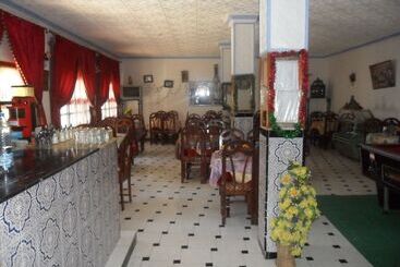 酒店 Zouar