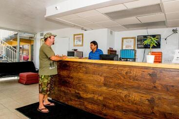 Lakeview Motel
