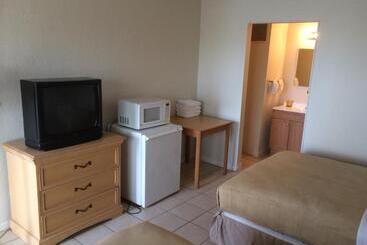 Lakeview Motel