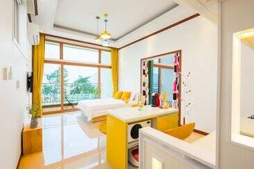 Sea & Pine Pension