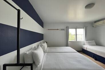 پانسیون Nautical Home B&b Khaolak