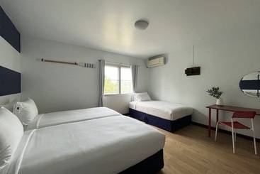 پانسیون Nautical Home B&b Khaolak