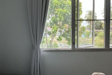 پانسیون Nautical Home B&b Khaolak