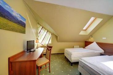 Belweder   Przy Hotelu Golebiewski