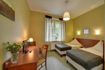 Belweder   Przy Hotelu Golebiewski