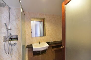 هتل Asara Private Beach Resort