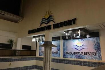 هتل Dreamwave Resort Pansol