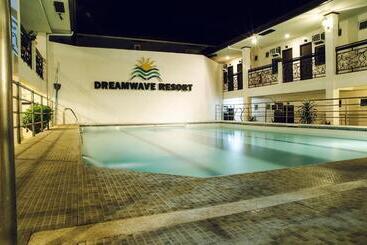 هتل Dreamwave Resort Pansol