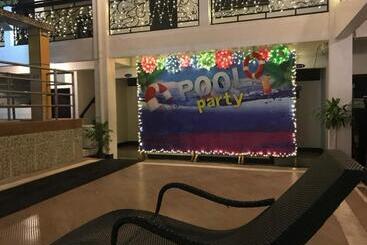 هتل Dreamwave Resort Pansol