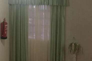 هتل Hostal O Cristo
