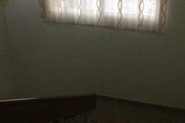 هتل Hostal O Cristo