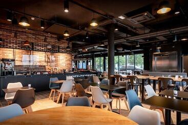 هتل Ibis Budget Valenciennes Petiteforet