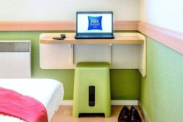 هتل Ibis Budget Valenciennes Petiteforet
