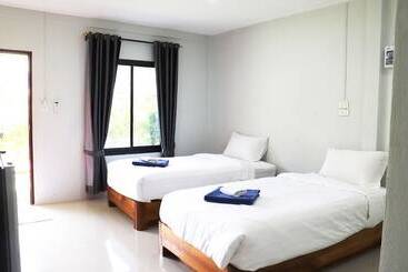 هتل Khlong Dao Sunset Villa