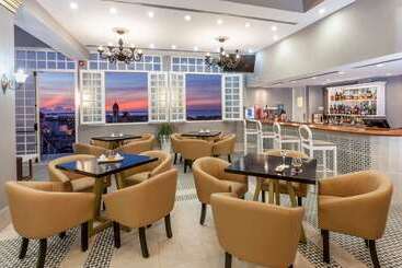 هتل Melia San Carlos