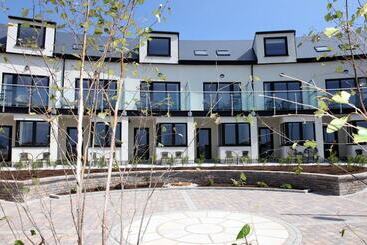 هتل Strandhill Lodge And Suites Boutique
