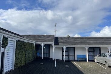 Papakura Pioneer Motor Lodge & Motel - Papakura