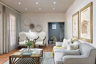 پانسیون Mont D'or Franschhoek