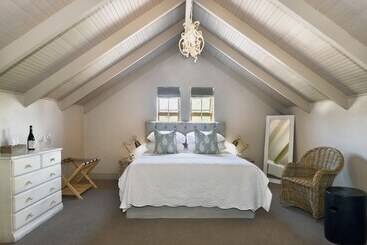پانسیون Mont D'or Franschhoek