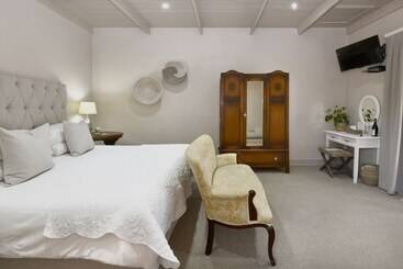 پانسیون Mont D'or Franschhoek