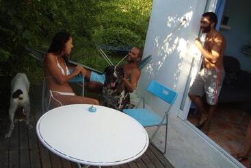 استراحتگاه Bungalows Puravida
