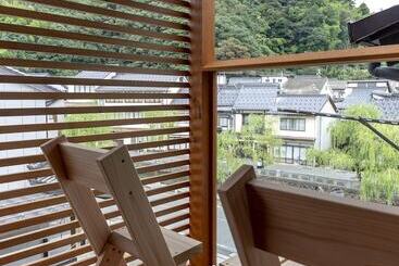 ریوکان Kinosaki Onsen Kawaguchiya Honkan