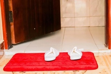 تختخواب و صبحانه Alpha Country Motel