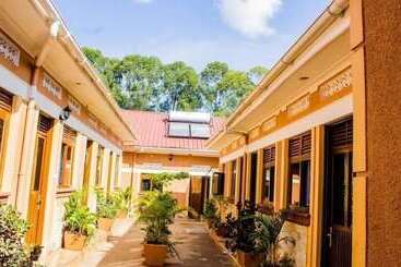 تختخواب و صبحانه Alpha Country Motel