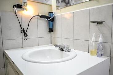 هتل Eko Cozy Guest House