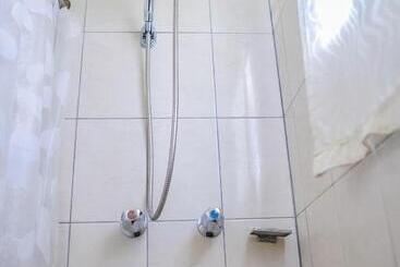 هتل Eko Cozy Guest House