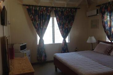 هتل Eko Cozy Guest House