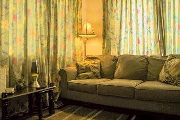 هتل Eko Cozy Guest House